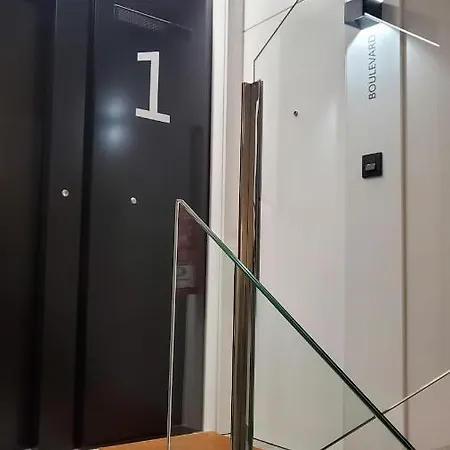 Cies Luxury Suitel Lily Rodsen - Your Apartmanhotel Vigo