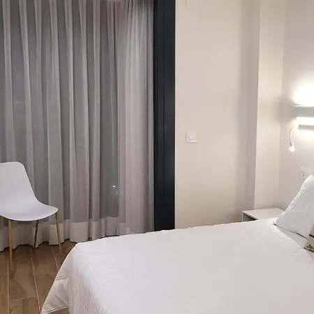 Cies Luxury Suitel Lily Rodsen - Your Apartmanhotel Vigo